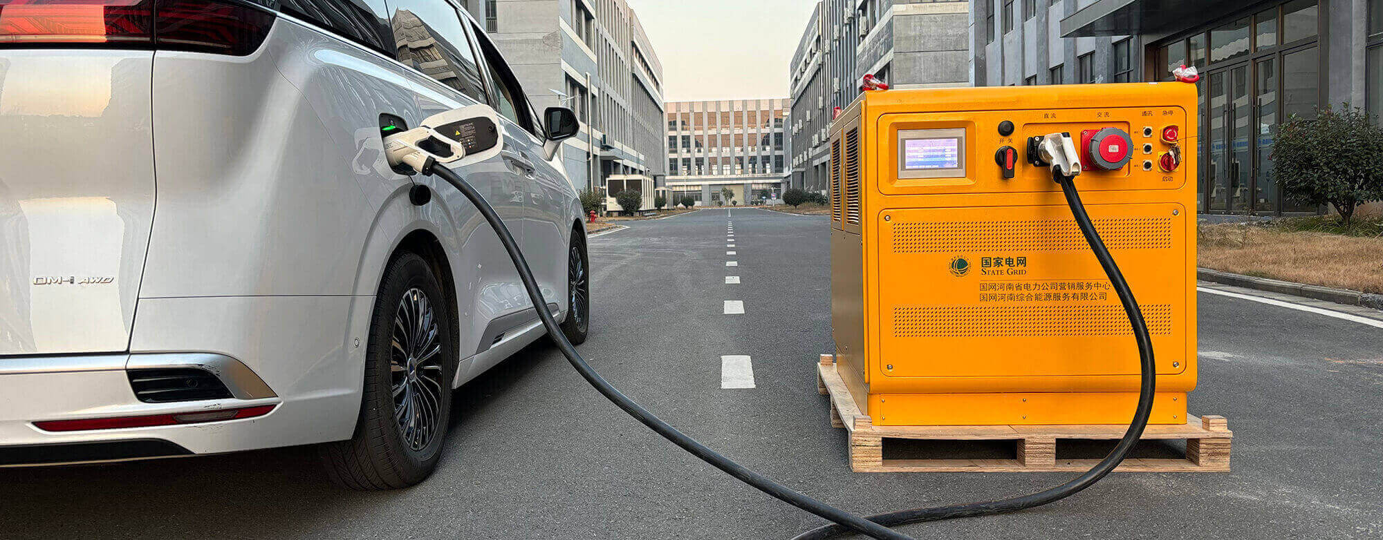 polinovel mobile battery energy storage system for EV charging